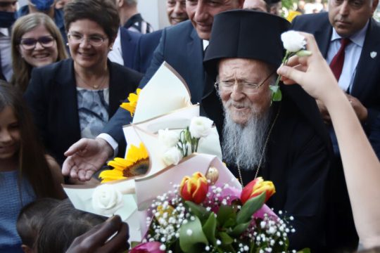 Με το βλέμμα στο Αγιον Ορος