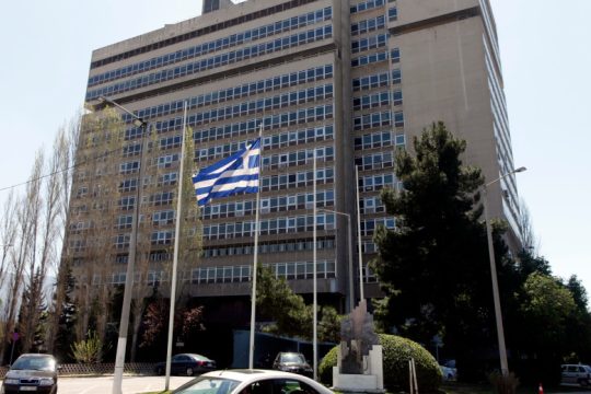 Αναζητούνται απαντήσεις από την κυβέρνηση για τις παρακολουθήσεις πολιτών