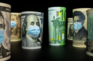 Ομοβροντία αυξήσεων επιτοκίων από τις κεντρικές τράπεζες στα βήματα της Fed