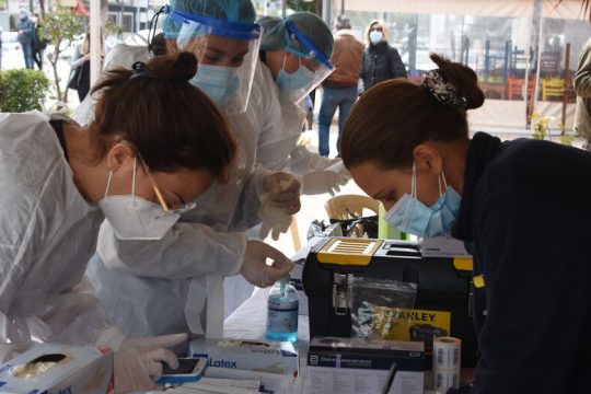 Το 6ο κύμα απειλεί τα μπάνια του λαού