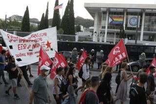 Αντιπολεμικές συγκεντρώσεις με το βλέμμα στη σύνοδο του ΝΑΤΟ