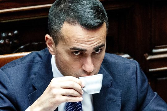 Από «αντισυστημικός»… Χριστιανοδημοκράτης!