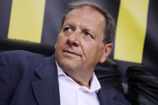 Οι φάκελοι και το ξέσπασμα