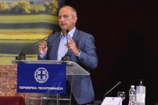 Ηθικά έκθετος ο Κυρ. Μητσοτάκης για τα 8.500 ευρώ