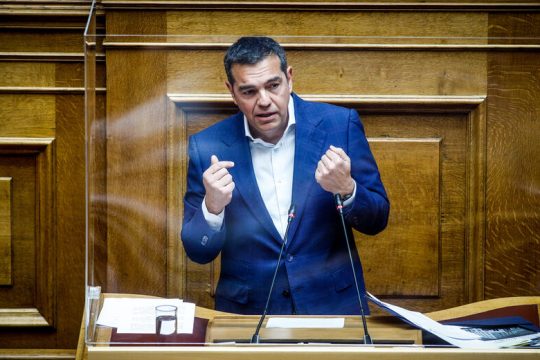 Δείτε Live την ομιλία του Αλ. Τσίπρα στη Βουλή