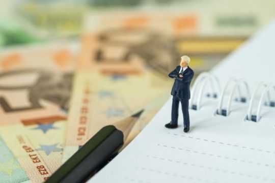 Ξανά στο τραπέζι σενάρια μείωσης ΦΠΑ