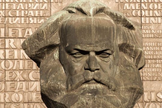 Μικροαστοί όλων των χωρών ενωθείτε