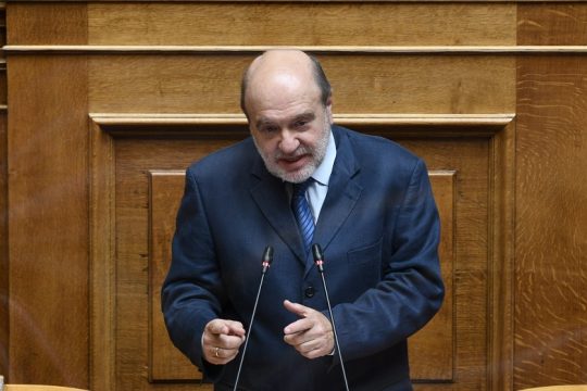 Τρ. Αλεξιάδης: Δέσμευση Σκρέκα για την ηλεκτροδότηση των σχολείων
