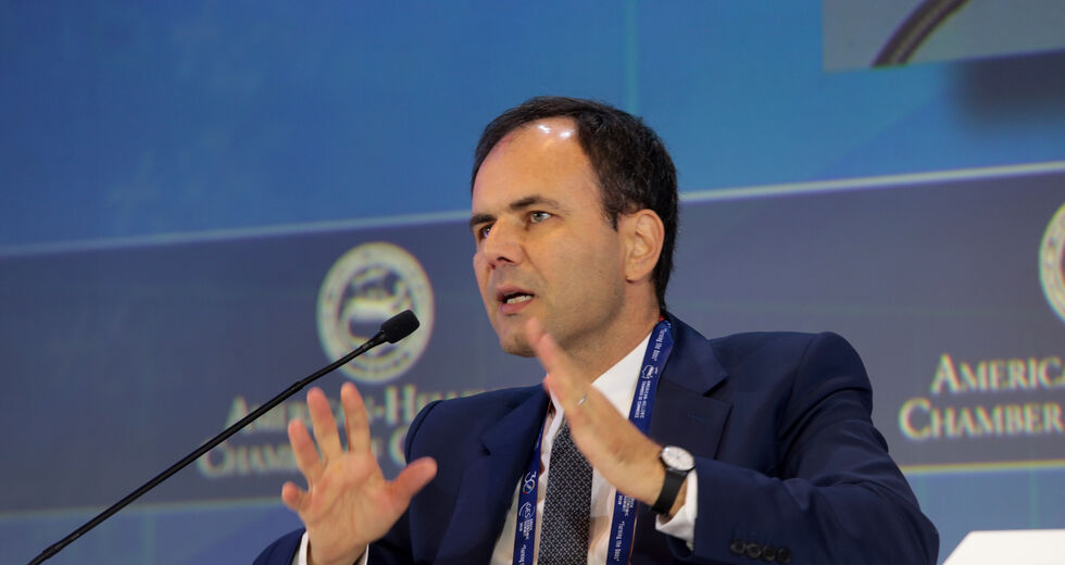 Οταν ο σύμβουλος «τρίζει τα δόντια» στις τράπεζες…