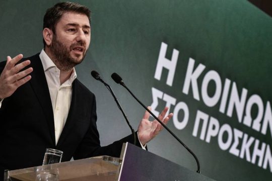 ΠΑΣΟΚ: πατάει γκάζι για να προλάβει τις εξελίξεις