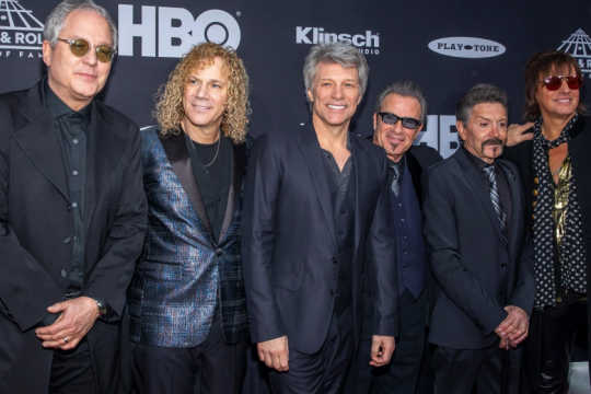 Πέθανε ο πρώην μπασίστας των Bon Jovi, Άλεκ Τζον Σατς