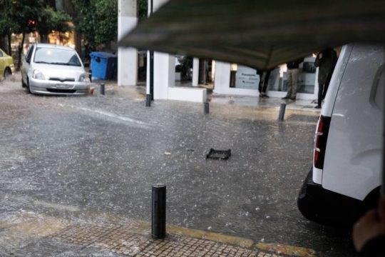 Επιδείνωση του καιρού με ισχυρές βροχές και ανέμους