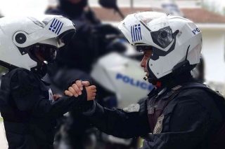 Ο πατέρας, τα στρουμφ και ο Εκο