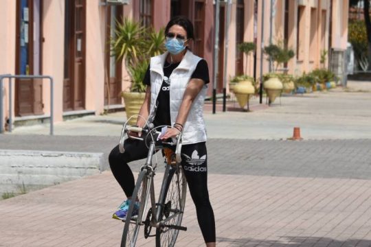 Αυξήθηκαν αισθητά κρούσματα και θάνατοι
