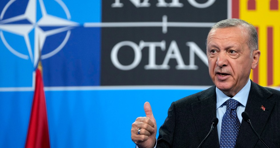 Και το θέμα των νησιών έθεσε και πιέζει Σουηδία και Φινλανδία