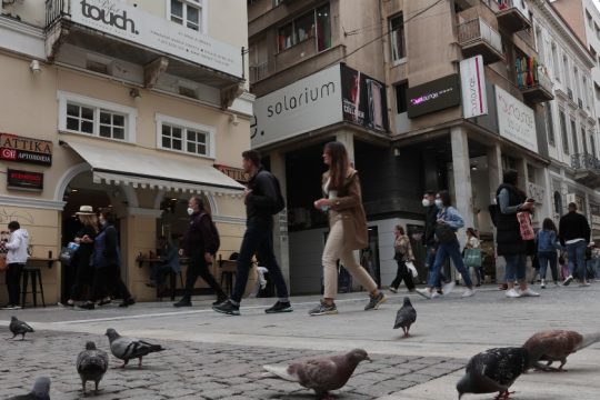 ΙΜΕ-ΓΣΕΒΕΕ: Οι ανατιμήσεις έπληξαν τη ζήτηση για 8 στις 10 μικρές επιχειρήσεις