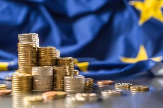 Δαπάνες με… φειδώ στις υπερχρεωμένες χώρες το 2023