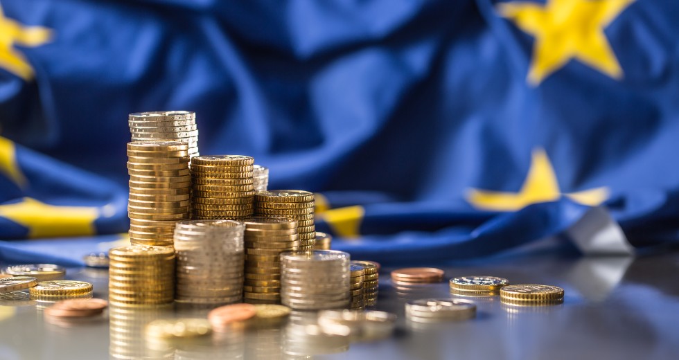 Δαπάνες με… φειδώ στις υπερχρεωμένες χώρες το 2023