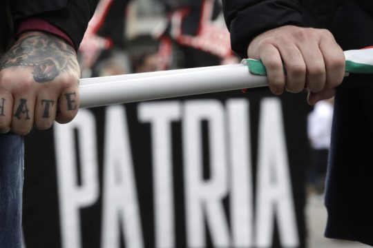 Ποια λάθη κάνουμε απέναντι στην Ακροδεξιά