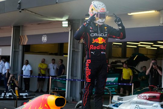 Η άπταιστη Red Bull και το Βατερλό της Ferrari