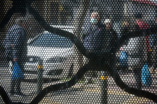 Euronews: Οι ουρές της φτώχειας επιστρέφουν στην Ελλάδα