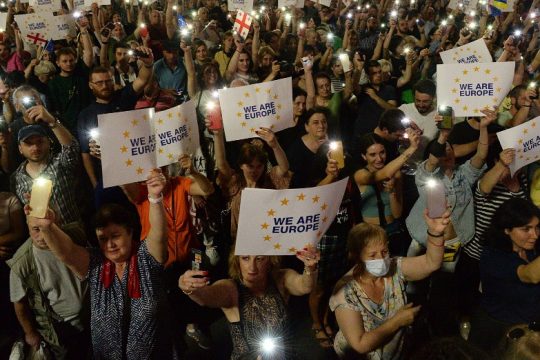 Δεκάδες χιλιάδες Γεωργιανοί ζήτησαν ένταξη της χώρας στην Ε.Ε.