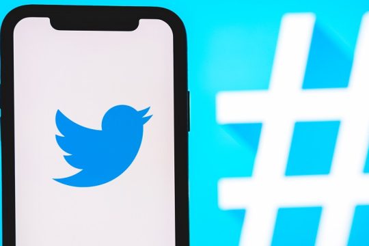 Καλοκαιρινά hashtags