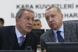 Τακτική αναδίπλωση της Αγκυρας