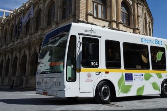Συνεχίζουν τη λειτουργία τους τα mini bus στο Ηράκλειο