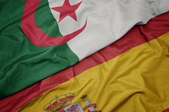«Παγώνουν» οι εμπορικές συναλλαγές Αλγερίας-Ισπανίας μετά την αναστολή συμφωνίας