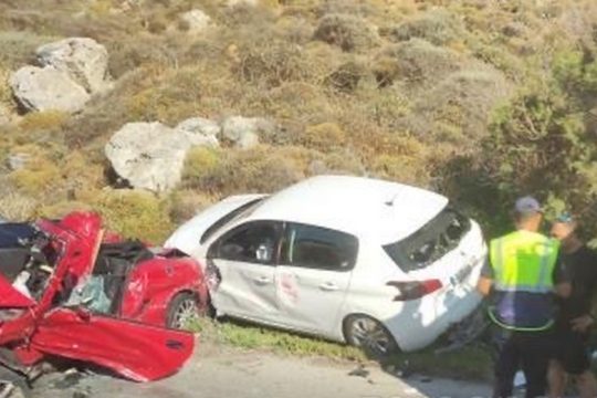 Φονική καραμπόλα στο Ρέθυμνο: Ένας νεκρός και τέσσερις τραυματίες
