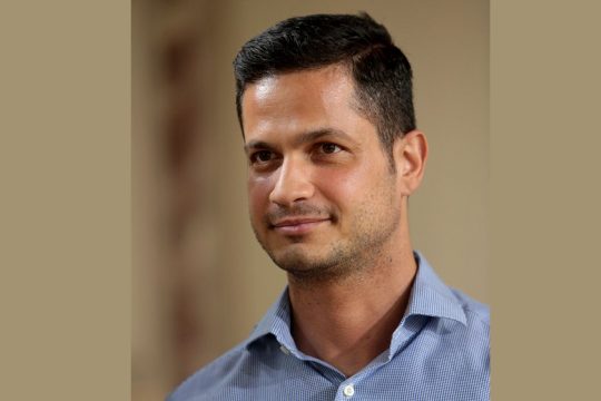 Παραιτήθηκε από το ΠΑΣΟΚ, βάζει πλώρη για Μητσοτάκη