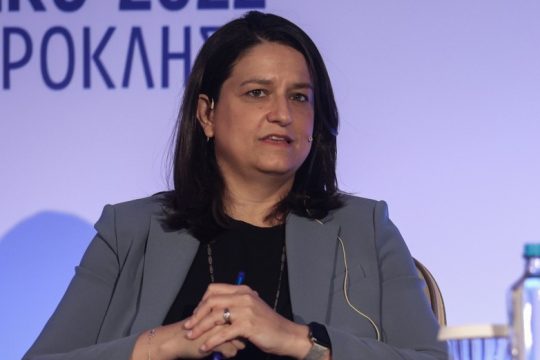 Αόριστη αναφορά Κεραμέως για προσλήψεις στα σχολεία
