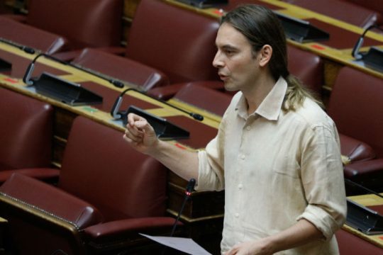 «Ψεύτικες δεσμεύσεις Σκυλακάκη για προσωπική διαφορά σε εργαζόμενους του ΥΠΟΙΚ»