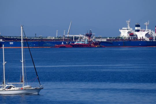 Το Ιράν θέλει πίσω το πετρέλαιό του – Ακόμη ένα κυβερνητικό φιάσκο