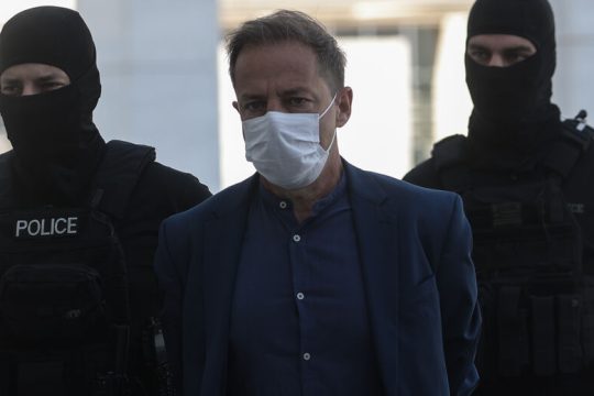 Μια πεντάωρη παράσταση χωρίς κάθαρση