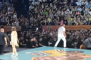 Ξύλο, ματσίλα και μπράβοι στα Mad Video Music Awards