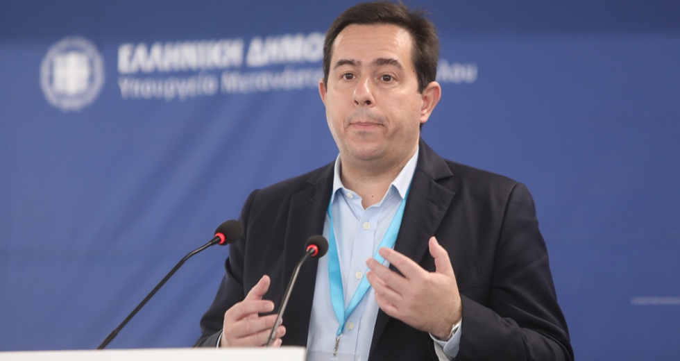 H LIBE καλεί Μηταράκη για εξηγήσεις για τις επαναπροωθήσεις
