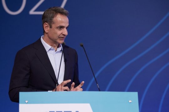 «Ένα σημαντικό βήμα πίσω στον αγώνα για τα δικαιώματα των γυναικών»