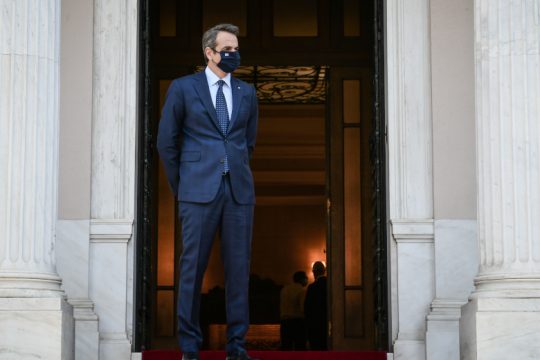 Κυβέρνηση εναντίον Ανεξάρτητων Αρχών