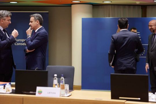 Βατερλό Μητσοτάκη στο ΝΑΤΟ
