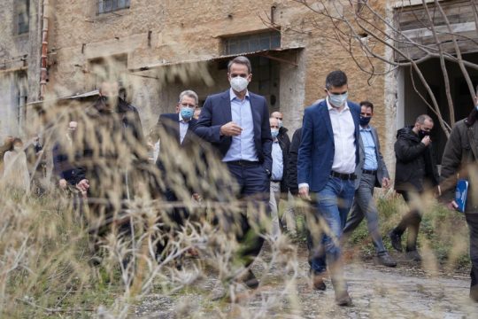 Κατεδαφίζεται το εμβληματικό, διατηρητέο εργοστάσιο της  ΧΡΩ.ΠΕΙ στην Πειραιώς