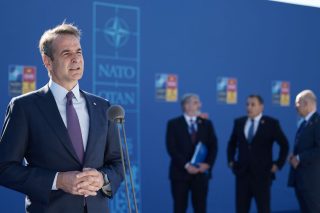 Στρουθοκαμηλίζουν στην κυβέρνηση