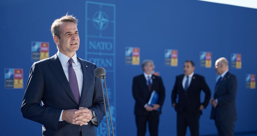 Στρουθοκαμηλίζουν στην κυβέρνηση