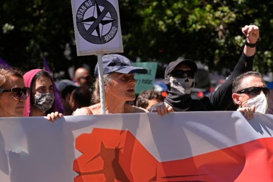 Καταγγελία ΚΚΕ για παρενοχλήσεις ευρωβουλευτή του από αστυνομικούς στη Μαδρίτη