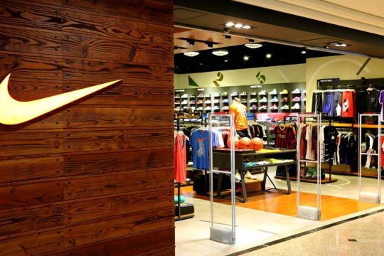 Reuters: Η Nike αποχωρεί απ’ τη Ρωσία