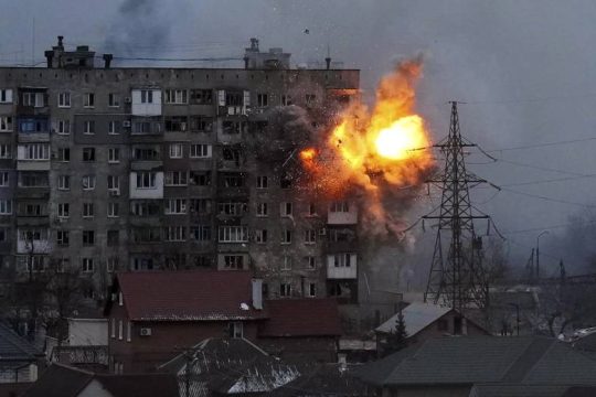 Χαμένο μοιάζει και το Λουγκάνσκ, 800 άμαχοι σε εργοστάσιο της Σεβεροντονιέτσκ