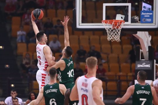 Παράσταση για έναν ρόλο στον πρώτο τελικό των «αιωνίων»