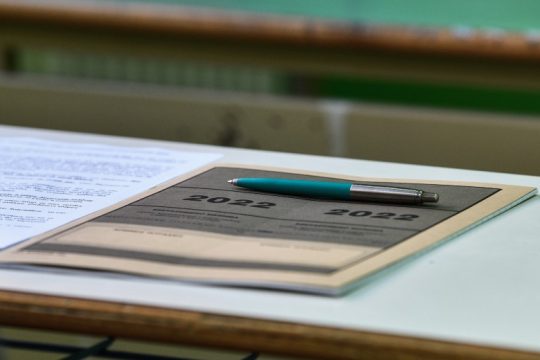 Οι απαντήσεις στα θέματα Πανελλαδικών για Φυσική, Οικονομία και Ιστορία