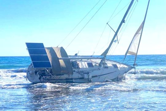 Προσάραξη ιστιοφόρου ανοιχτά της Ρόδου με 56 μετανάστες
